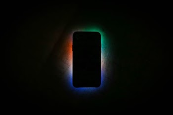 closeup photo of Android smartphone