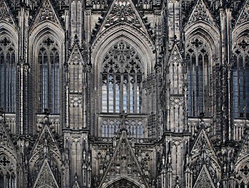 closeup photo of Cologne Cathedral