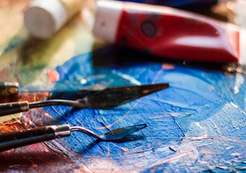 Closeup Photography of Painting Canvas Lot