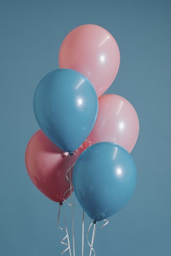 Closeup Photography of Two Teal and Three Pink Inflated Balloons