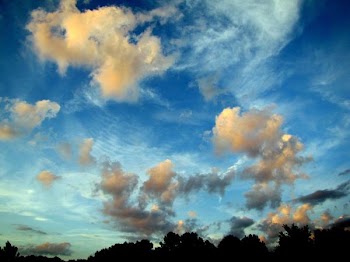 clouds 2 067.JPG