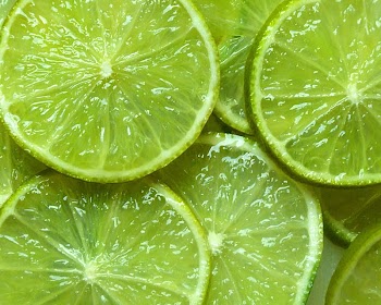 Cocktail Juice Distilled beverage Fruit Desktop , lime transparent background PNG clipart