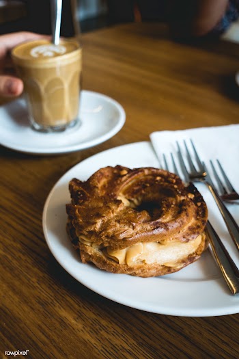 Coffee and bread | Free public domain photo - 447628