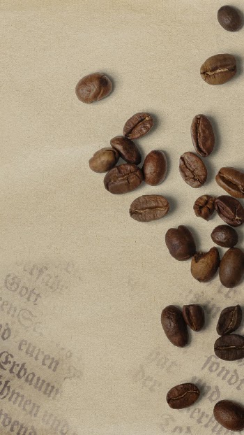 Coffee beans phone wallpaper, food | Free Photo - rawpixel