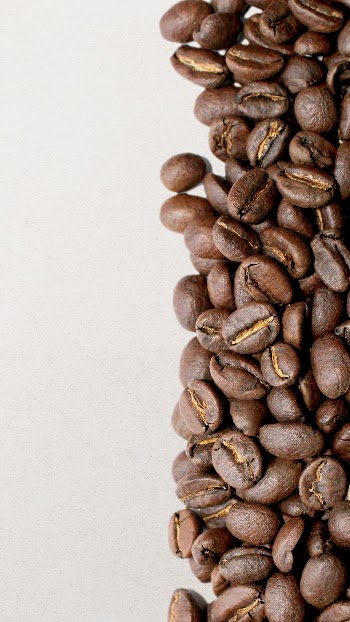 Coffee beans phone wallpaper, food | Free Photo - rawpixel