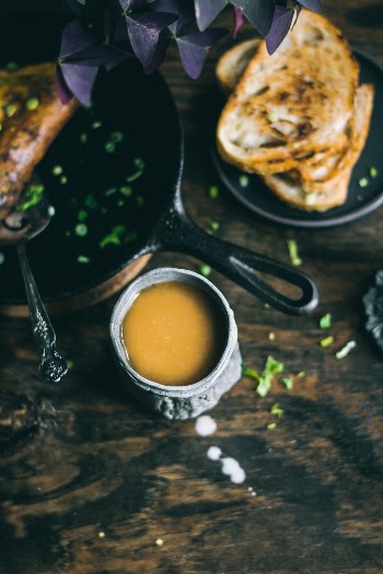 Coffee with toast