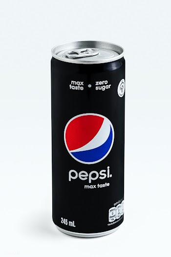 Cold pepsi max taste in a can. JANUARY 29, 2020 - BANGKOK, THAILAND | Free  psd mockup - 2355626