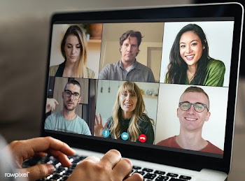 Colleagues having a video conference during the coronavirus pandemic | Free  photo - 2335470