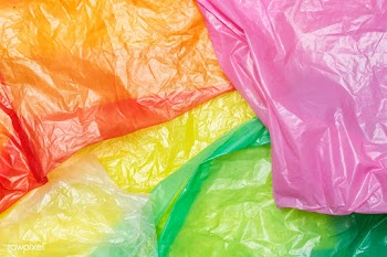 Colorful disposable plastic waste  | Free  photo - 2317586