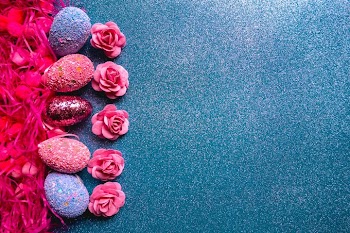 Colorful Easter Decorations with Glitter and Roses