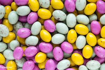 Colorful easter egg chocolate candies | Free stock vector - 412511