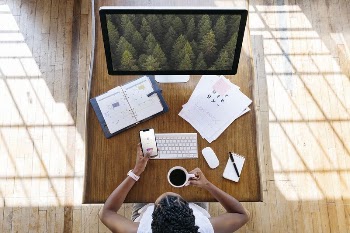 Computer screen mockup, woman working | Free PSD Mockup - rawpixel