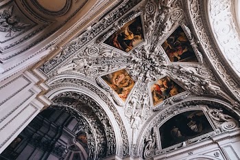 Concrete Dome Ceiling With Painting
