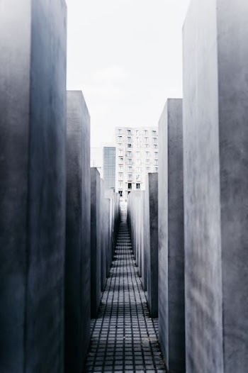 concrete maze