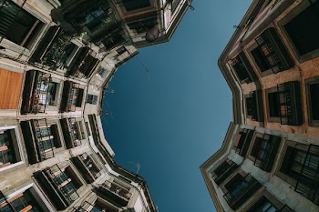 condominiums during daytime