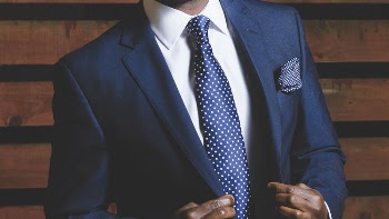 Confident businessman desktop wallpaper | Free Photo - rawpixel