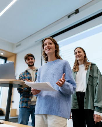 Confident Student Presentation in Modern Classroom