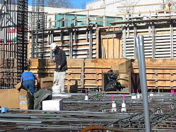 constructionWorkers006mdm.jpg