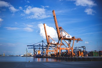 Container cranes