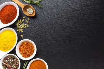 Copy-space mix of powder spices Free Photo