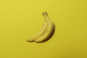 Copy space Photo of Yellow Bananas
