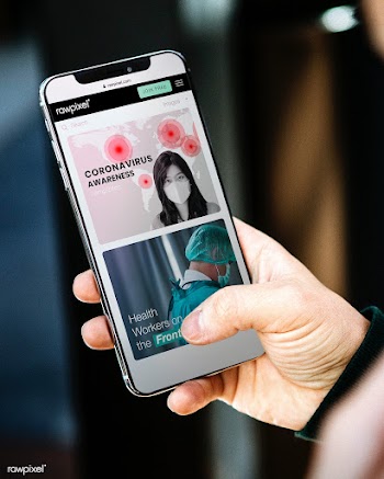 Coronavirus awareness message and resources on a mobile website | Free  photo - 2310722