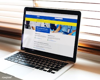 Coronavirus updates from a laptop mockup with editorial graphic from h.. | Free  photo - 2312593