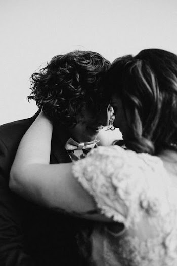 couple facing each other photography