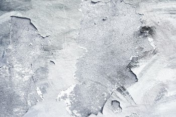 Cracked concrete wall textured background | Free stock illustration | High Resolution graphic