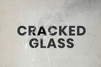 Cracked glass PSD effect with grunge… | Free stock illustration | High Resolution graphic