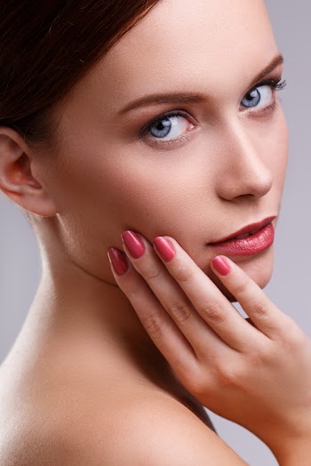 Cute girl with beautiful face Free Photo