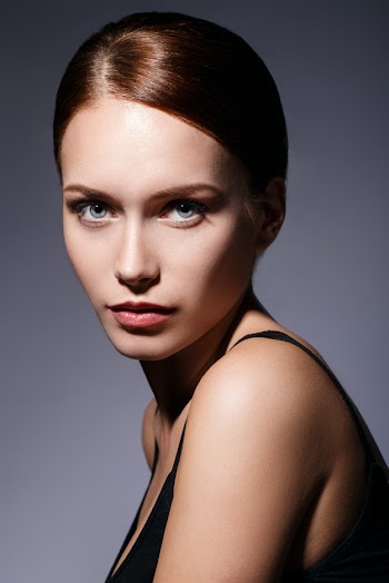 Cute girl with beautiful face Free Photo