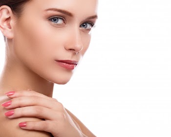 Cute girl with beautiful face Free Photo
