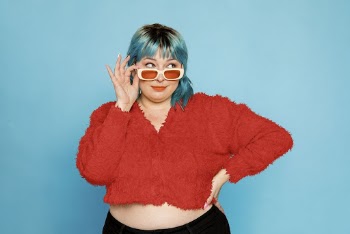 Cute woman in red cropped | Free Photo - rawpixel