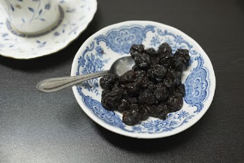 Dagwey Prunes in a bowl. | Free Photo - rawpixel