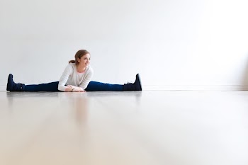 Dancer Warm Up Splits