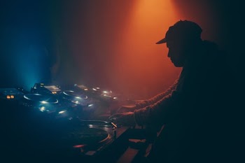 Dark DJ Set
