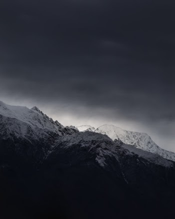 dark mountain