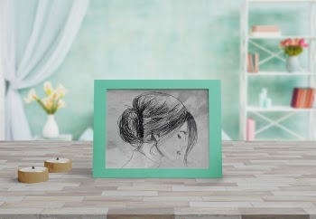 Decorative frame mockup on table at home Free Psd