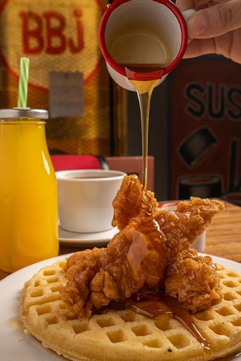 Delicious Chicken and Waffles with Syrup