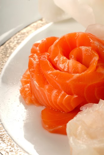 Delicious raw salmon sashimi in a flower shape