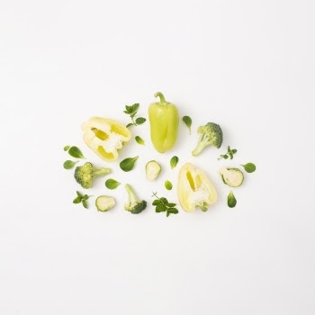 Delicious vegetables on simple white background Free Photo