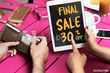 Discount Promotion Clearance Commercial Deal Concept