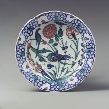 Dish Depicting Two Birds among Flowering | Free Photo - rawpixel