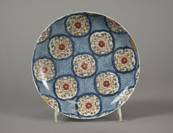 Dish with Chinese-Style Flowers | Free Photo - rawpixel