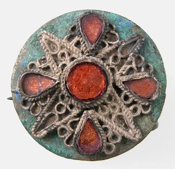 Disk Brooch | Free Photo - rawpixel