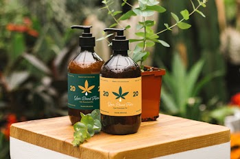 Dispenser Bottle PSD Mockup made in san francisco by made in san francisco by 20 20 your brand here your brand hlore san francisco co. ng animals bottle mockup san francisco co. ring animals bottle mockup 20 