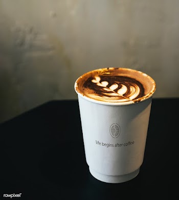 Disposable coffee paper cup mockup design | Free stock psd mockup - 533984