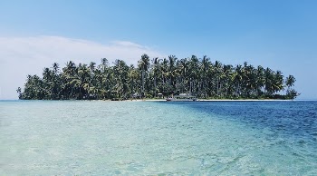 Distant view of a boat | Free Photo - rawpixel