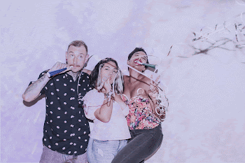 Diverse friends dancing at party | Free Photo - rawpixel